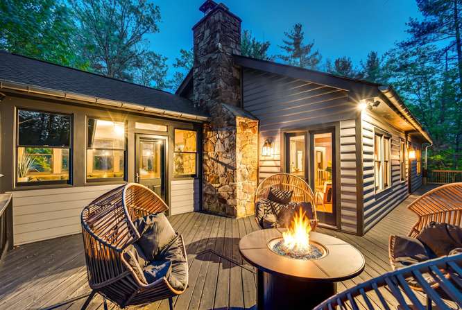 Luxury Moose Lodge at Bryce Resort